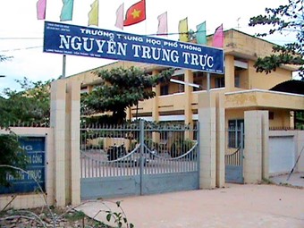 Bài giảng Vật lí Lớp 12 - Tiết 33: Ôn tập chương 3 - Trường THPT Nguyễn Trung Trực
